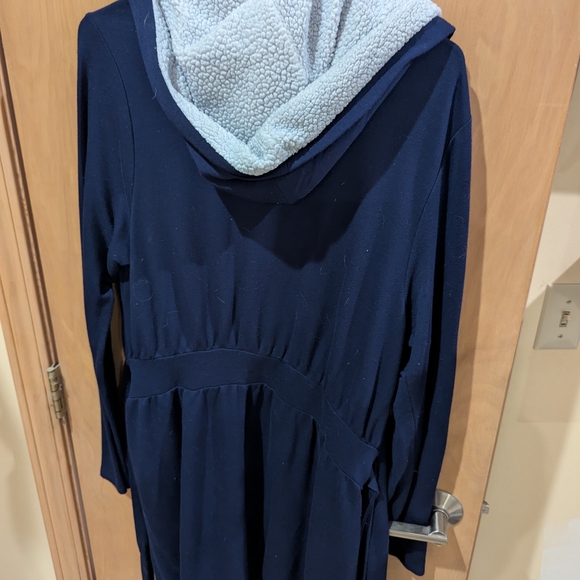 Motherhood Navy Robe with Cream Lining - Picture 2 of 3